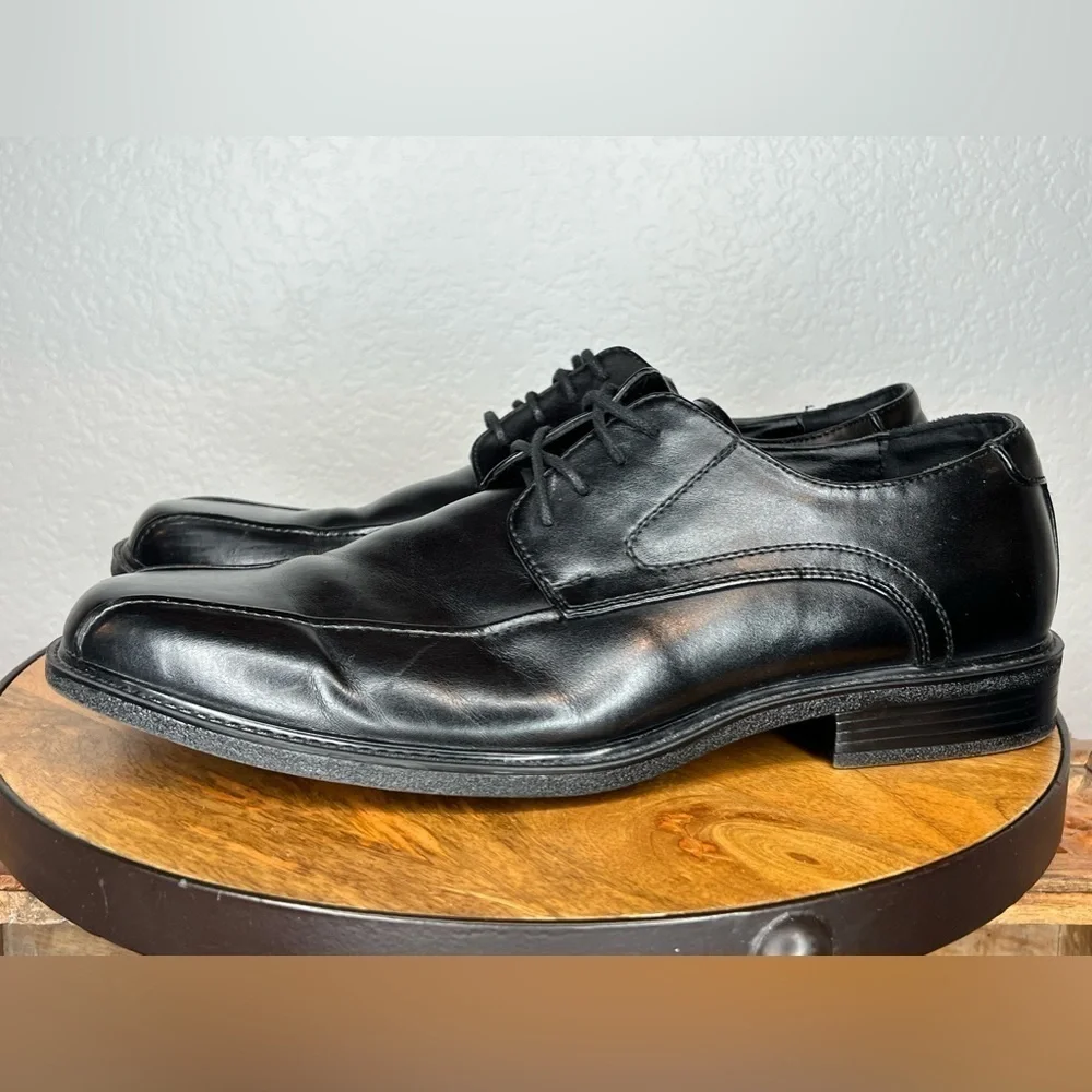 393. LIKE NEW Croft & Barrow® Men's Oxford Shoes 11